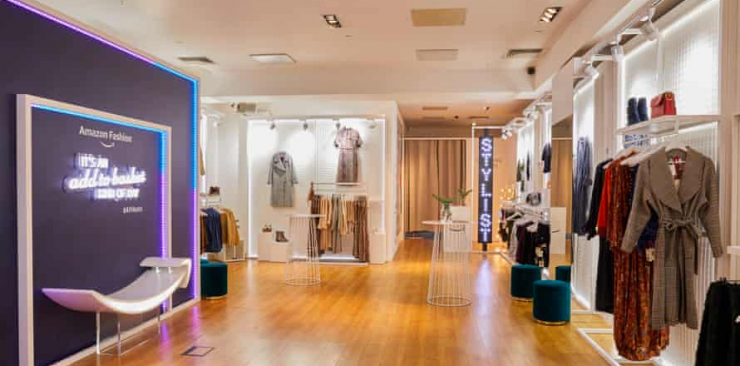 From click to chic: Amazon trials real-world fashion boutique